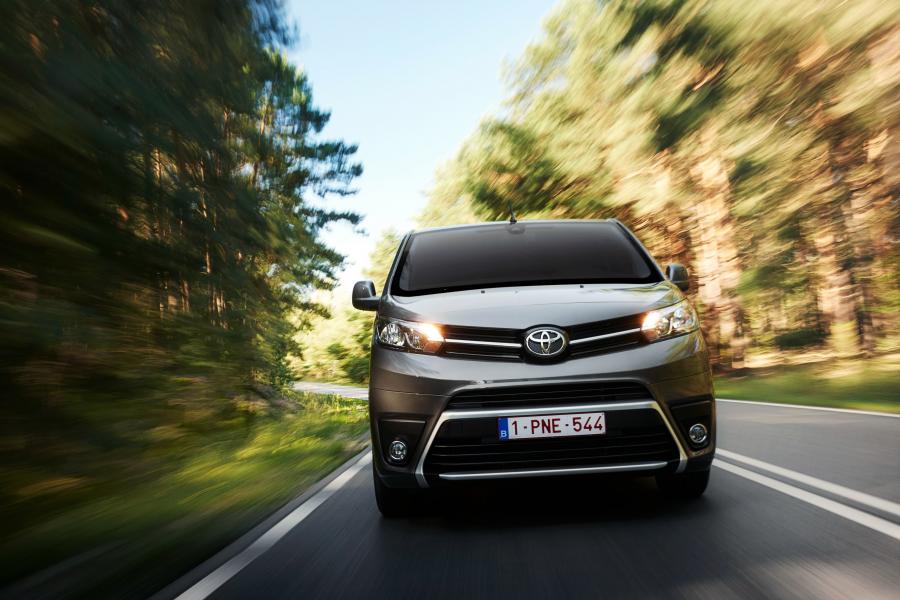 Toyota ProAce Van Compact 2016 года  (фото 15 из 35)